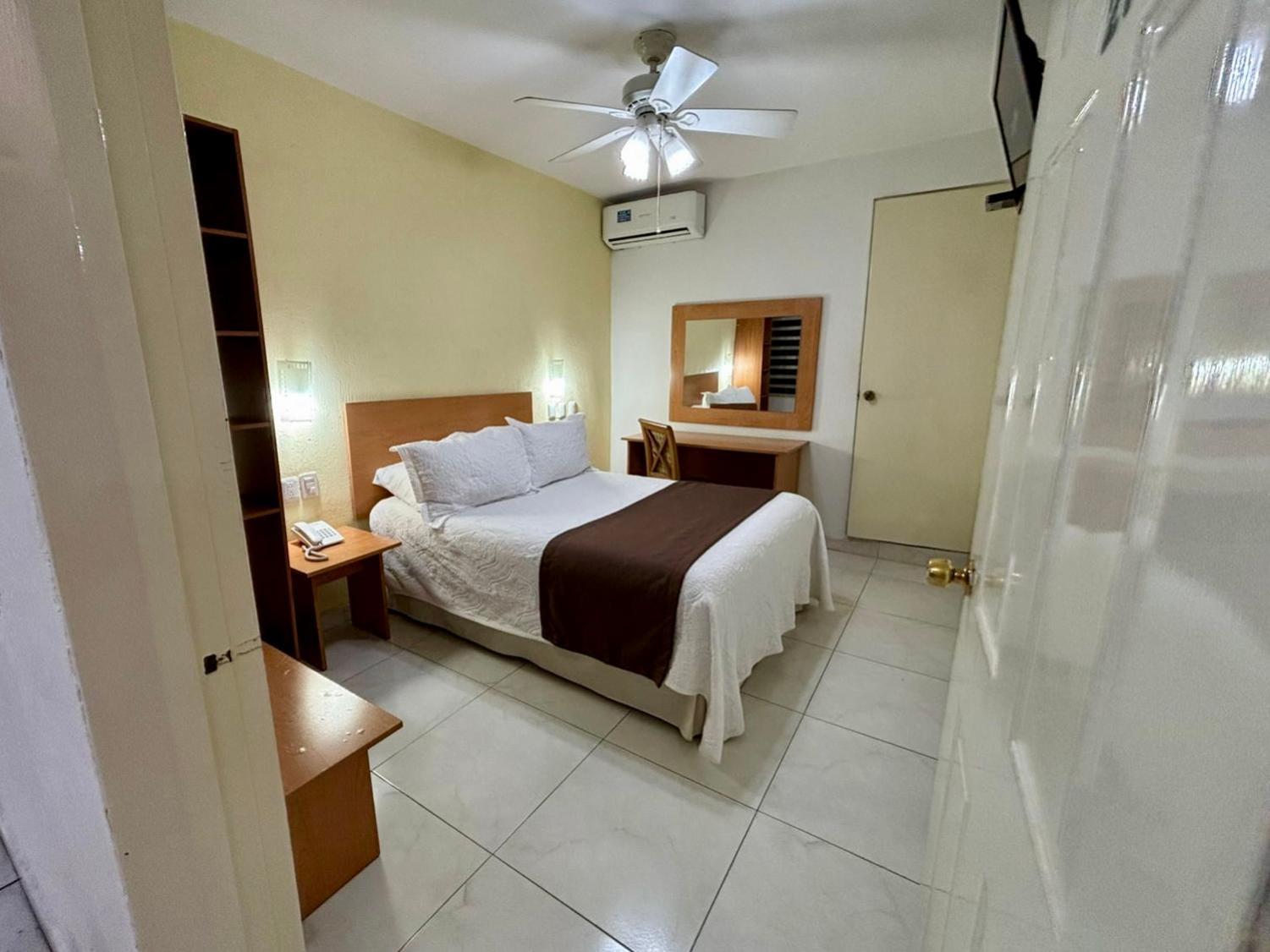 Pequeno Gran Hotel Aguascalientes Esterno foto