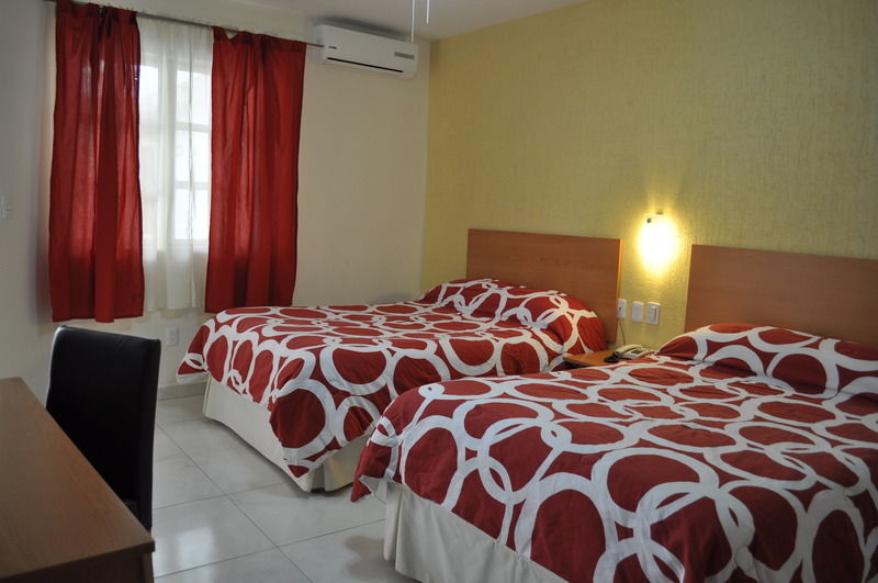 Pequeno Gran Hotel Aguascalientes Esterno foto